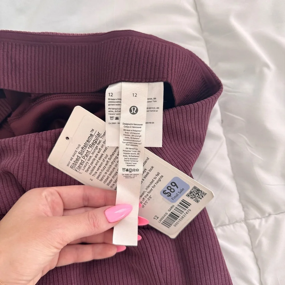 NWT Lululemon Softstreme Ribbed Flare Pant Garnet Size 12 - Picture 3 of 3